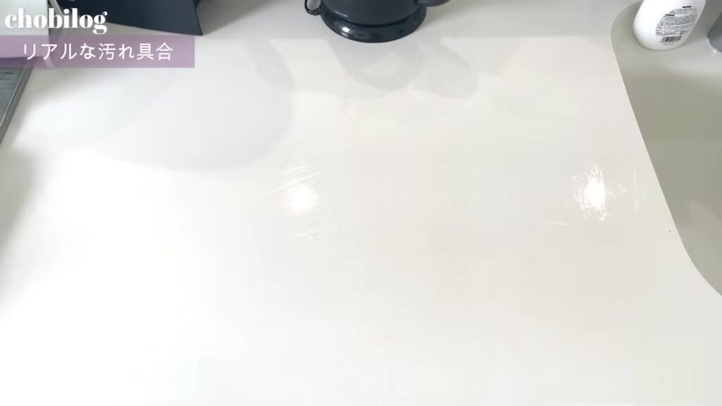 低価格キッチンでもきれいな人造大理石シンク